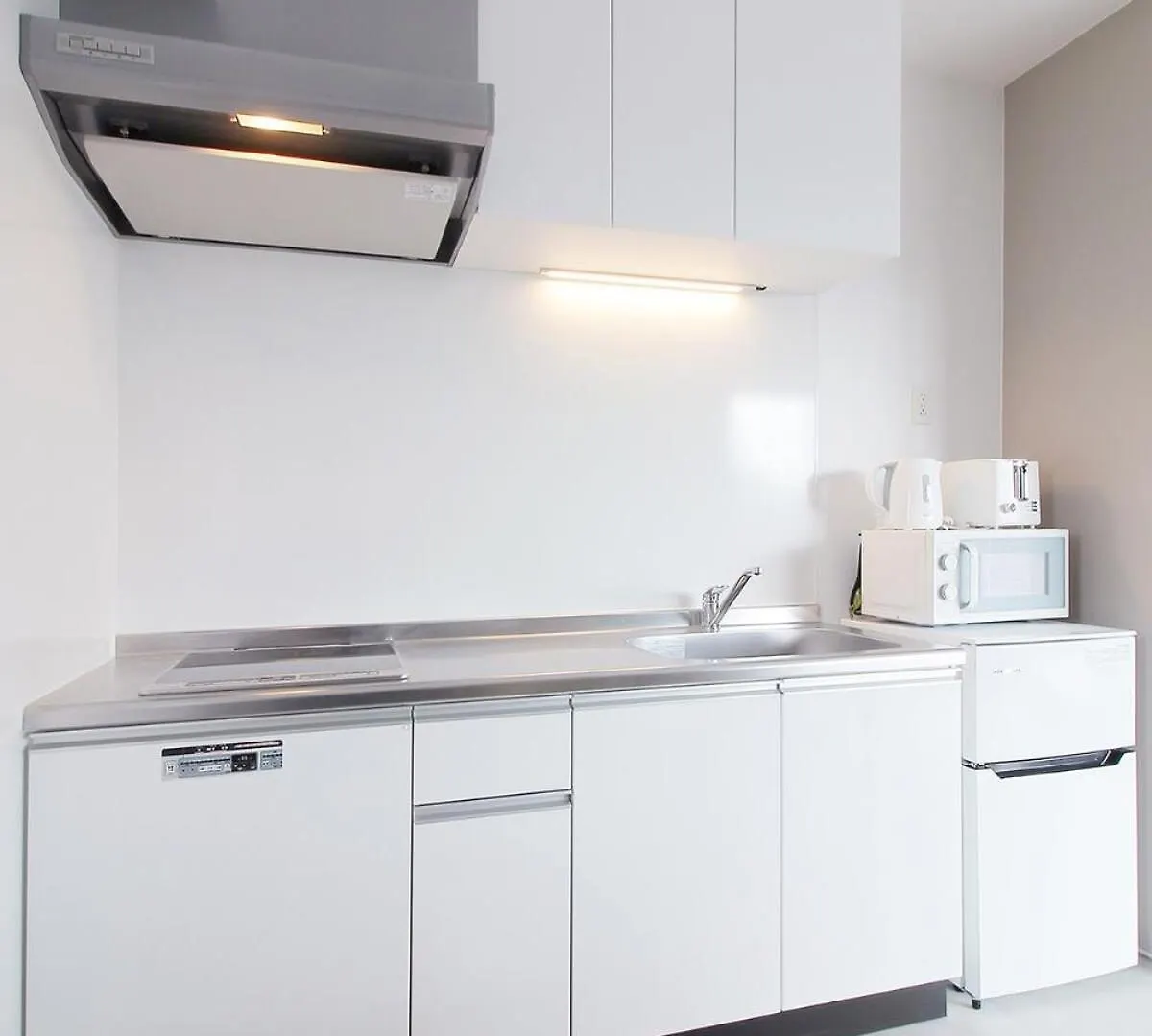 Apartment Bhotel Heiwaodori 702 - Huge Apt In Famous Hiroshima Dori For 6P